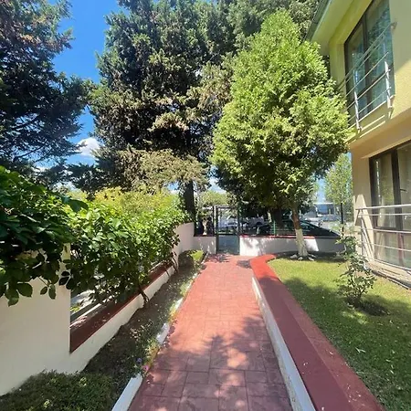 Aurelia Residences 라브다